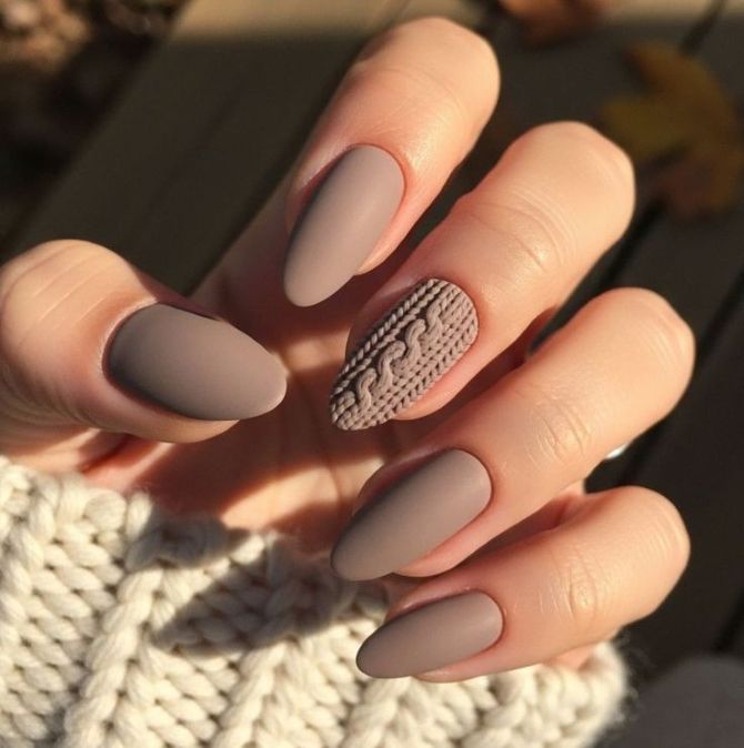 Sweater nails: идеи вязаного маникюра 2026 36