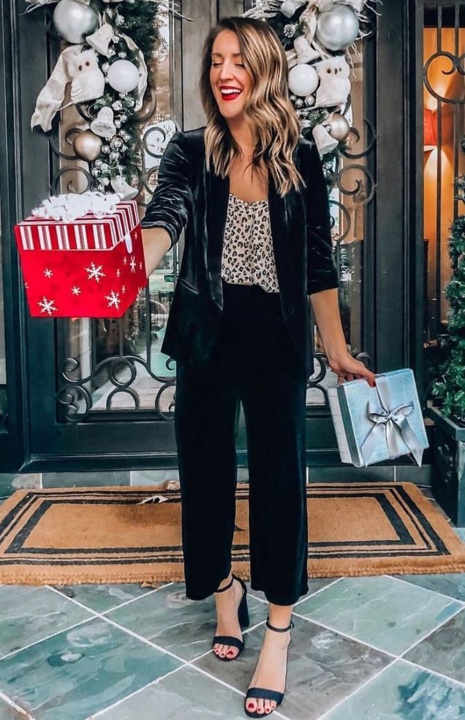 Стильные наряды на Новый год и Рождество для женщин старше 40 лет 3