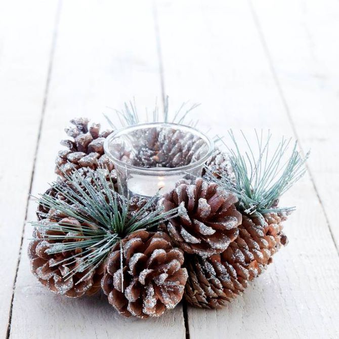 Новогодние поделки из шишек: красивые идеи декора своими руками 18