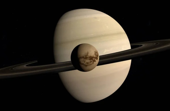 Lebensfreundliche Gebiete auf Titan entdeckt 1