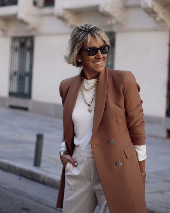 Цвета и фасоны одежды, которые добавляют годы — чего избегать 6