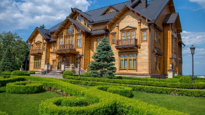 Подорож вихідного дня: Куди поїхати біля Києва та як не залежати від транспорту 1