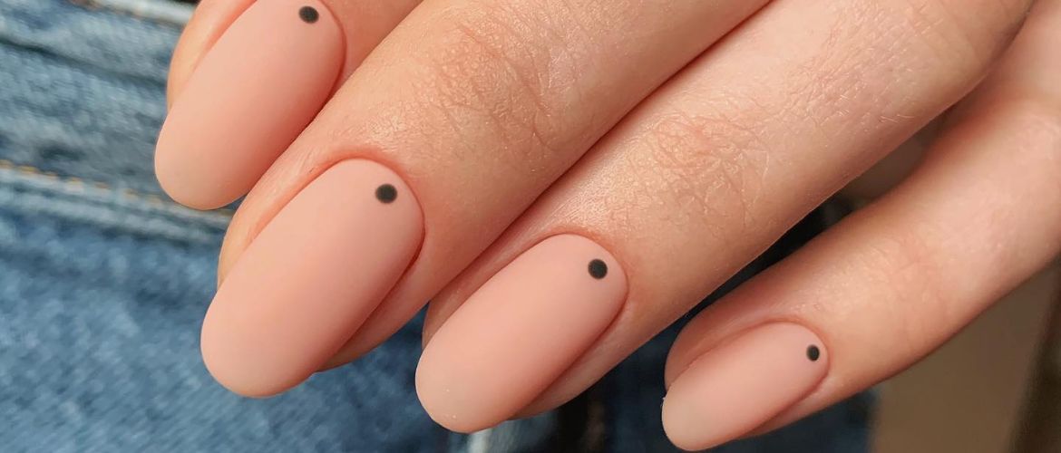 Натуральный маникюр: когда минимализм работает лучше дизайна