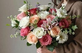 Букеты на 8 Марта: что сейчас выбирают вместо стандартного набора и почему