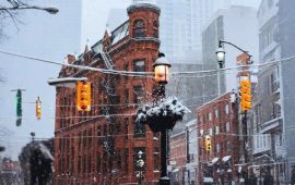 Який розмір податків сплачує корпорація у Канаді?