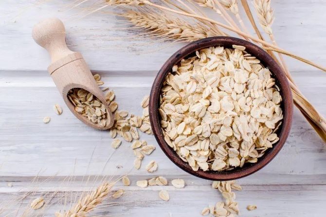 Как избавиться от мелких высыпаний на лбу: эффективные способы 1