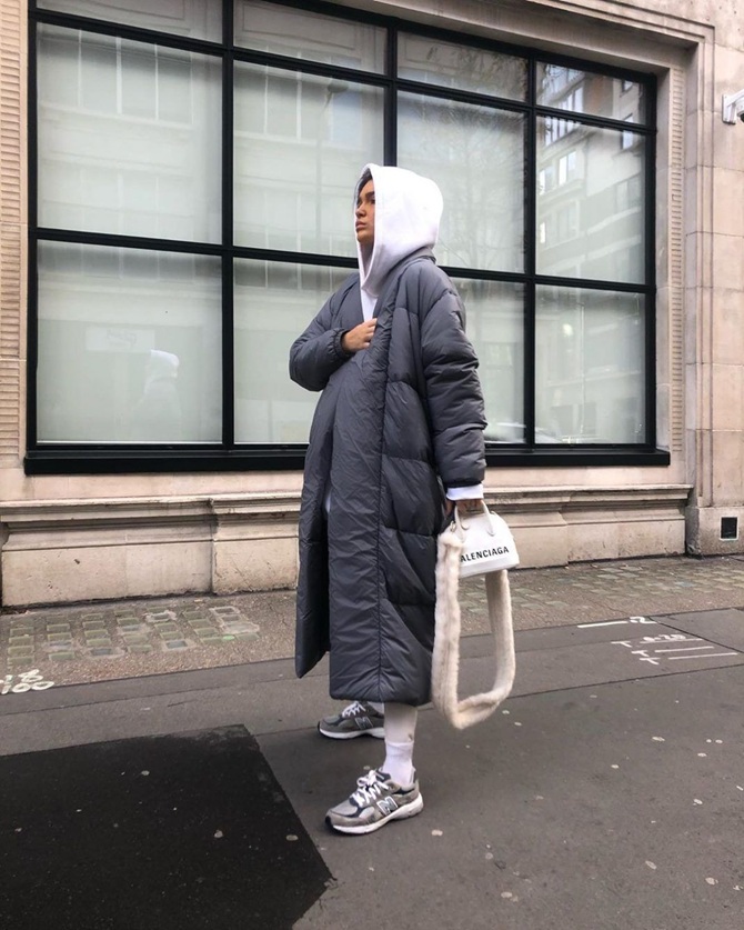 5 стильных способов носить пуховик этой зимой 3