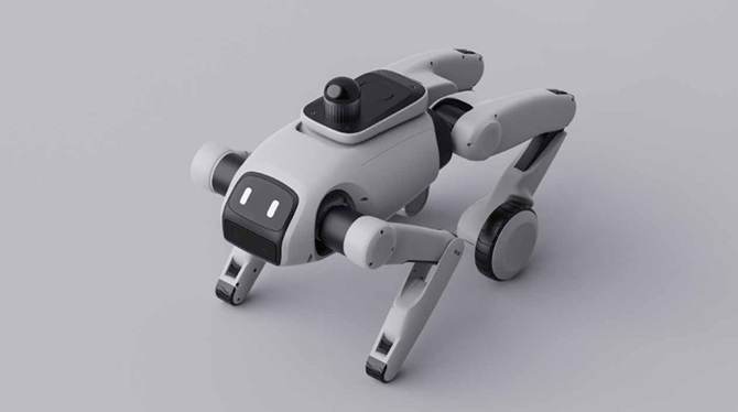 Chinese engineers have created the smallest robot capable of learning 1