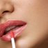 Красить губы помадой уже не модно: чем ее заменить в 2026 году