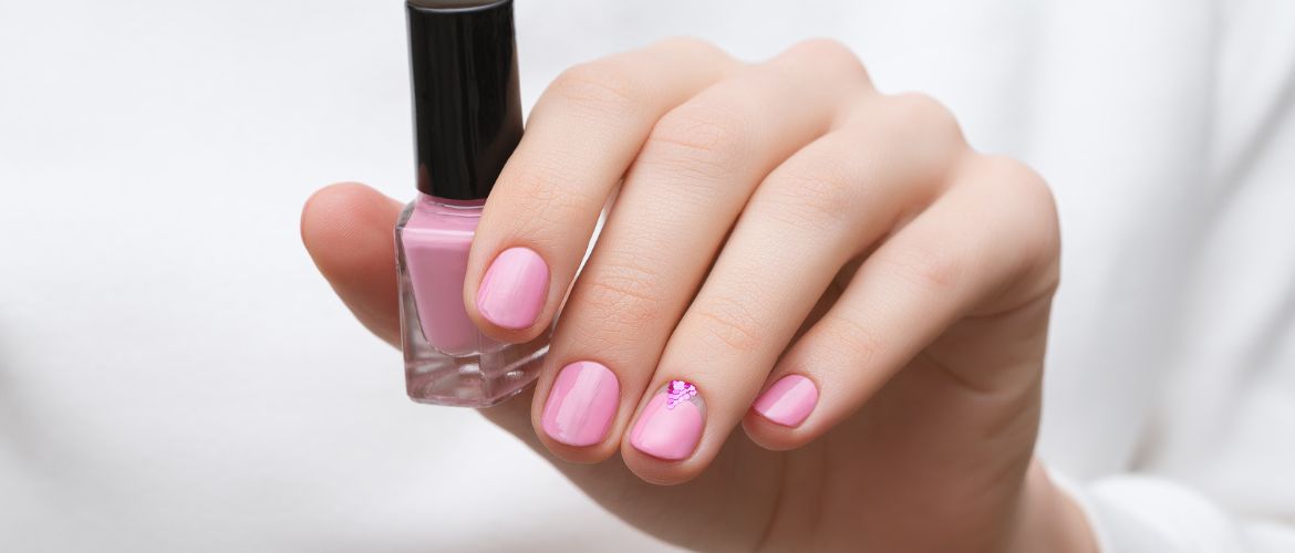 Как быстро высушить лак для ногтей: 7 лайфхаков