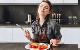 Осознанное питание: простые шаги к здоровым отношениям с едой