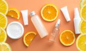 Как восстановить кожу после зимы: 5 лучших средств с витамином С
