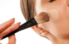 Почему тональный крем старит: главные ошибки макияжа