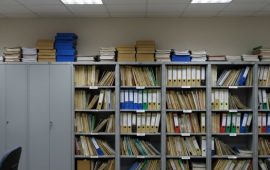 Коли документи важливіші за людей: офіс-архів і як з нього вибратись