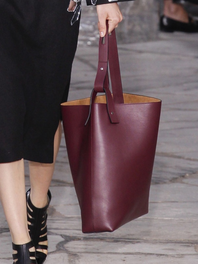 Модні сумки на весну 2026: яку модель вибрати на кожен день 15