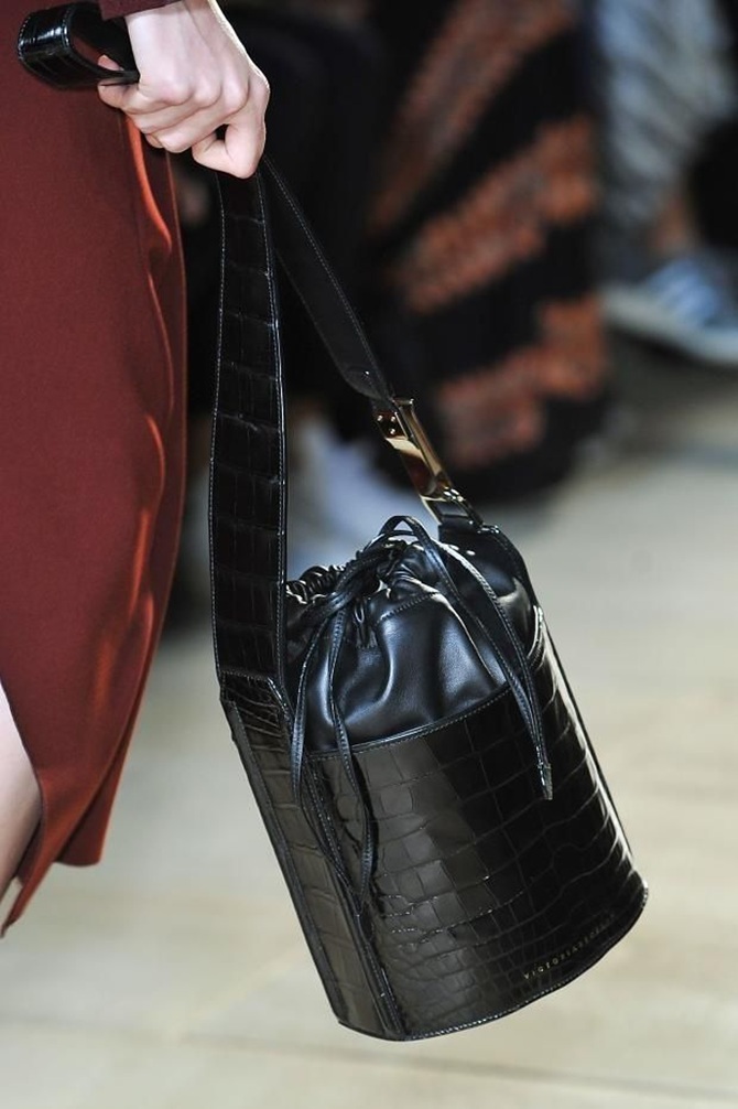 Модні сумки на весну 2026: яку модель вибрати на кожен день 10