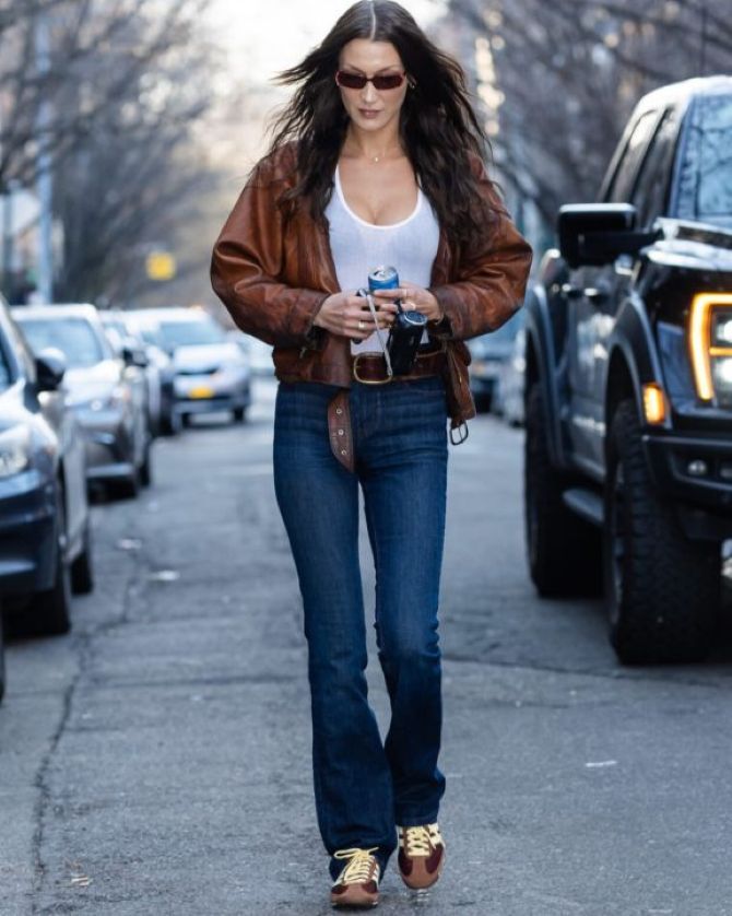 Тренды джинсов 2026: модные фасоны и цвета 17