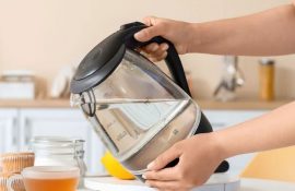 Warum Sie täglich heißes Wasser trinken sollten: 5 Vorteile für Gesundheit und Schönheit