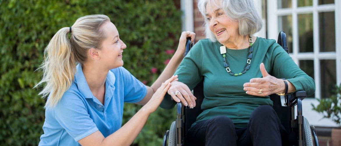 Как выбрать дом для пожилых и не ошибиться