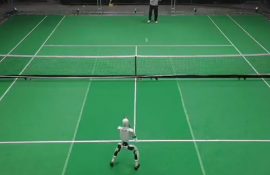 У Китаї робот-гуманоїд навчився грати у теніс