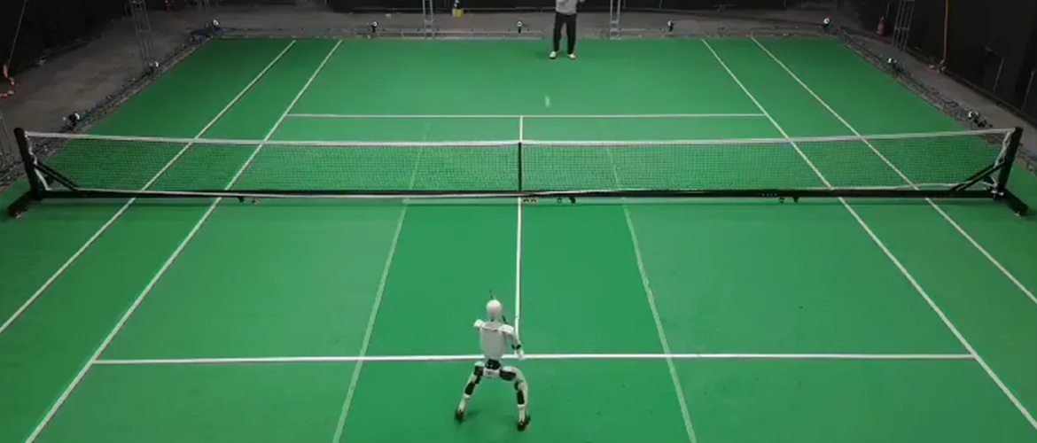 У Китаї робот-гуманоїд навчився грати у теніс