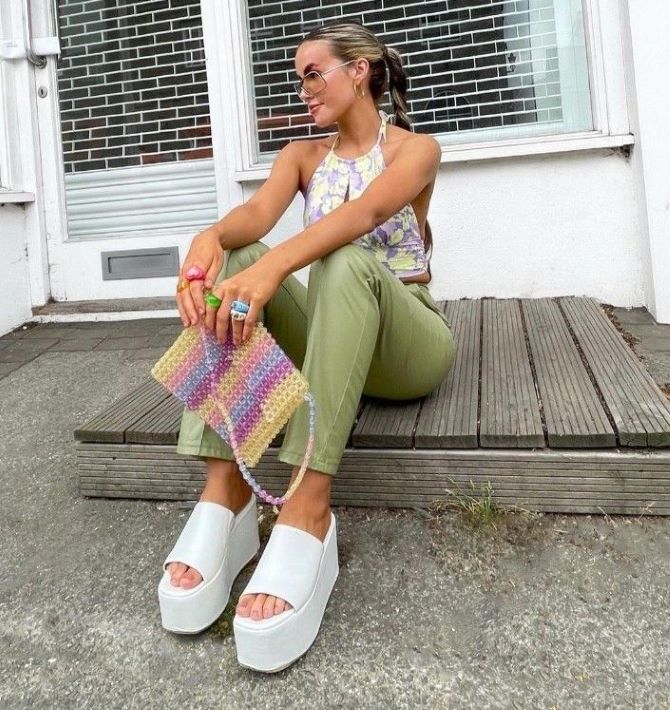 7 устаревших трендов летней обуви в 2026 году: от чего стоит отказаться 1