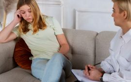 Психотерапевт: когда нужна помощь, как проходит прием и чего ожидать от терапии