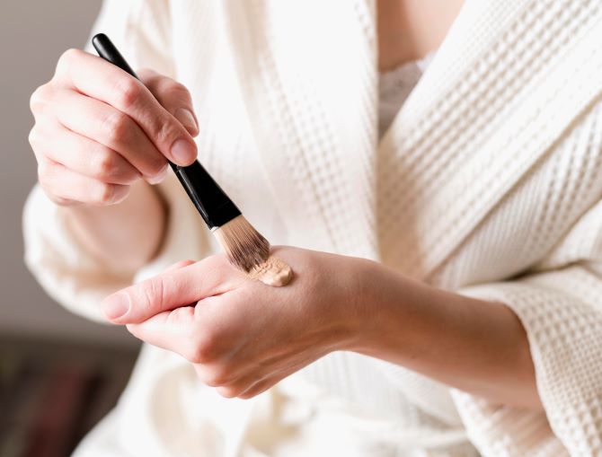 Мінімалістичний макіяж: як створити свіжий образ за 5 хвилин 1