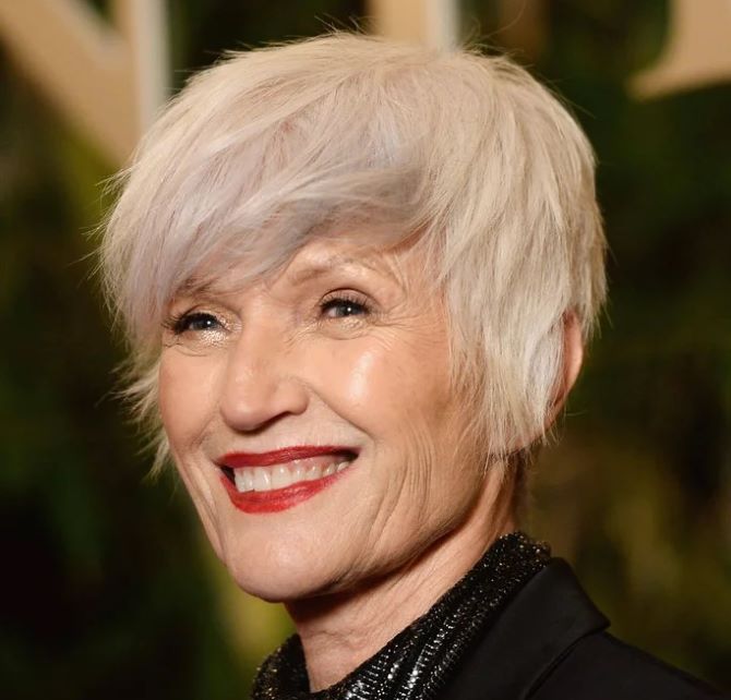 Прически для седых волос: самые красивые и стильные идеи 5