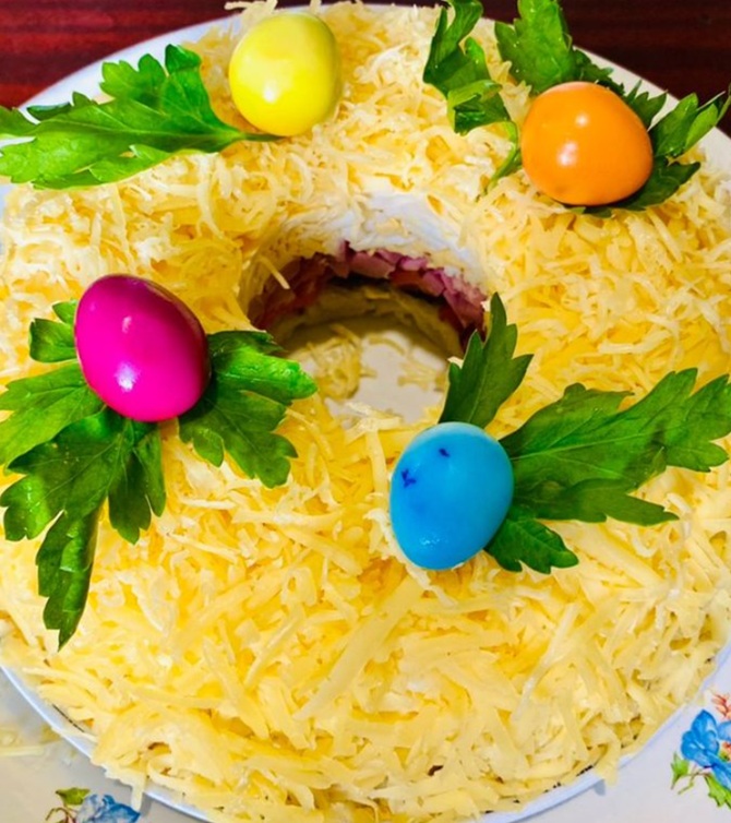 5 Easter Salads That Will Brighten Your Festive Table 1