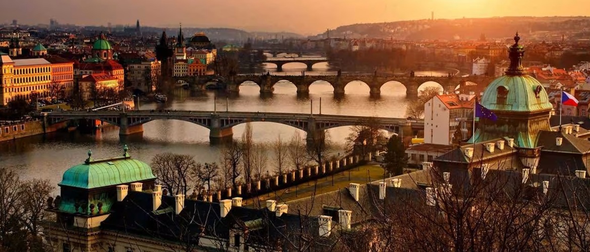 Prague Education Center – профессиональная помощь в подготовке к поступлению в Чехию