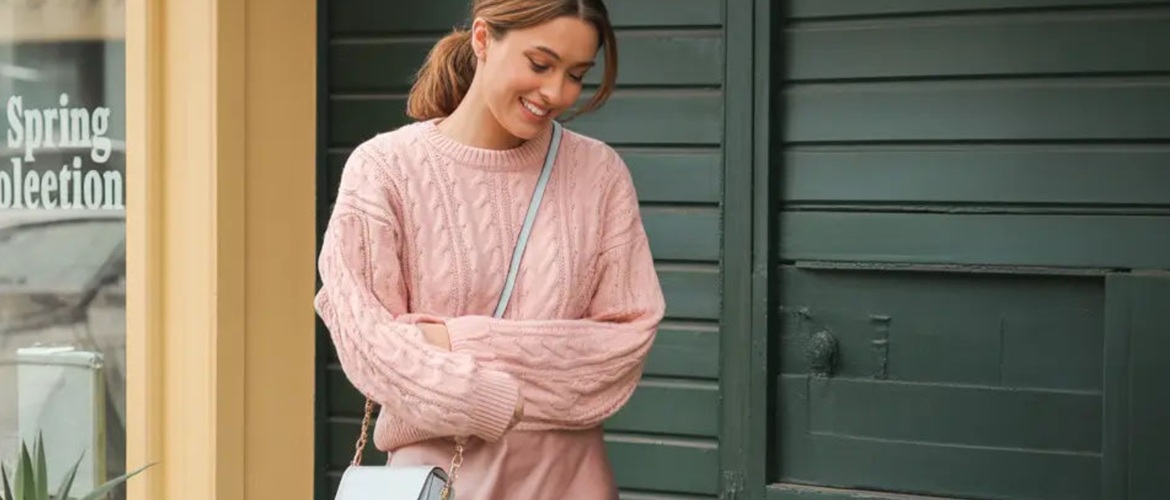 Пудрово-розовый: как включить главный оттенок лета 2026 в гардероб
