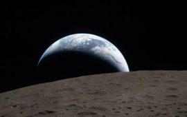 Астронавты Artemis II показали уникальные фото Земли и Луны