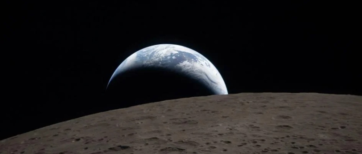 Астронавти Artemis II показали унікальні фото Землі та Місяця