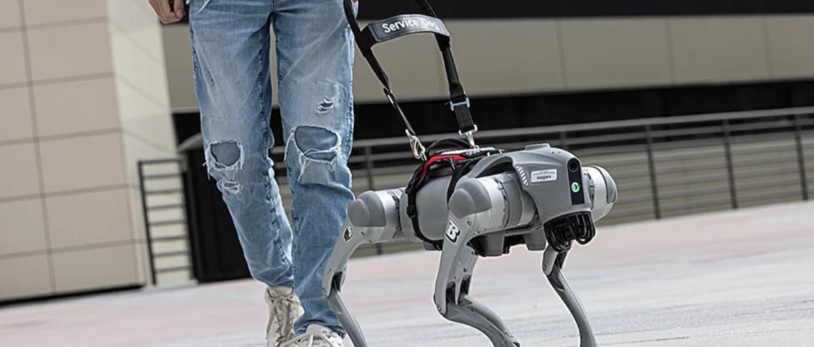 Вчені створили робота-поводиря, який спілкується з людиною