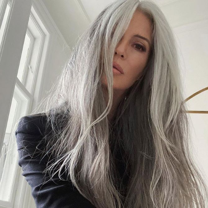 How to Keep Gray Hair Beautiful: Hair Care Tips for Hot Weather 3