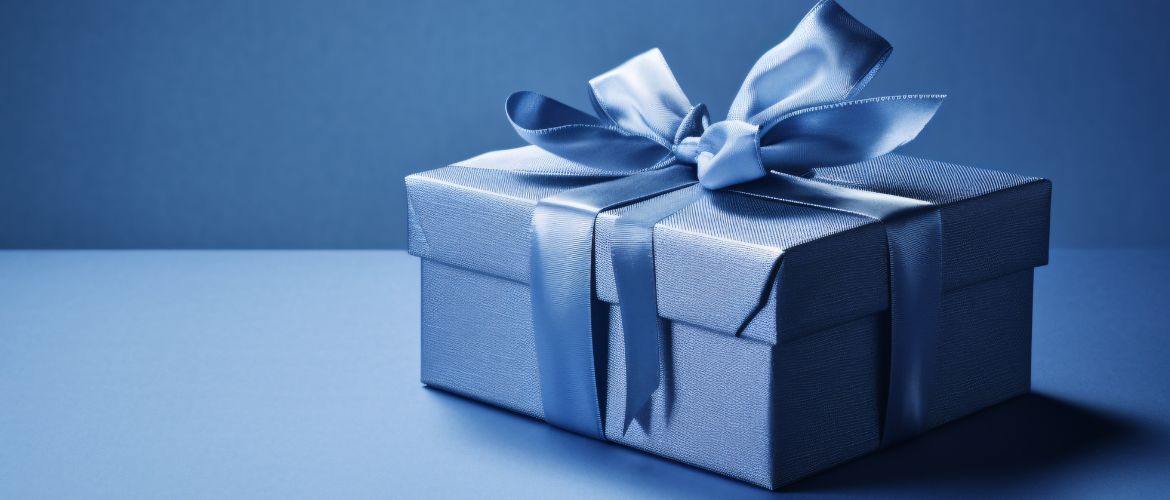 Як обрати подарунок керівнику: 5 безпрограшних ідей, які виглядають статусно
