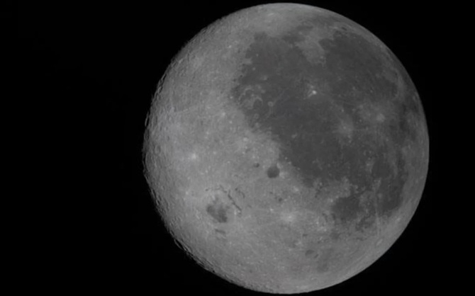 Астронавти Artemis II показали унікальні фото Землі та Місяця 1